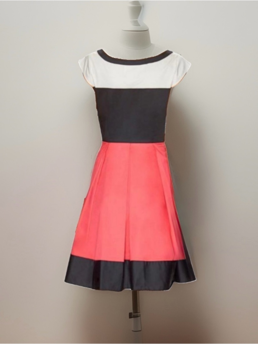 Kate Spade Colorblock Adette knee length pleated multicolored Dress Size 6